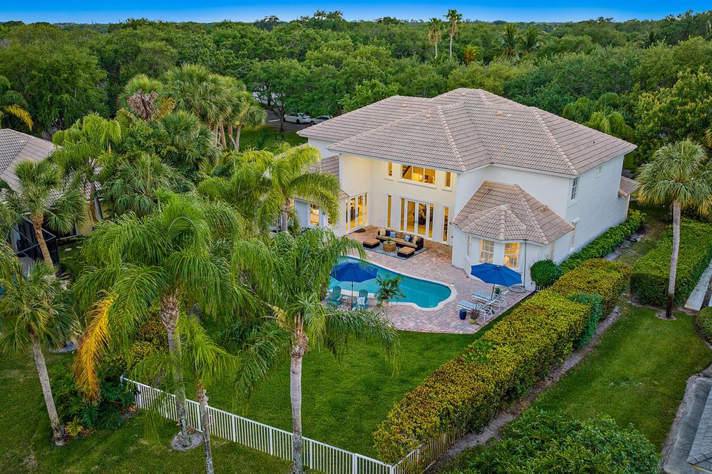 HERITAGE OAKS - Residential