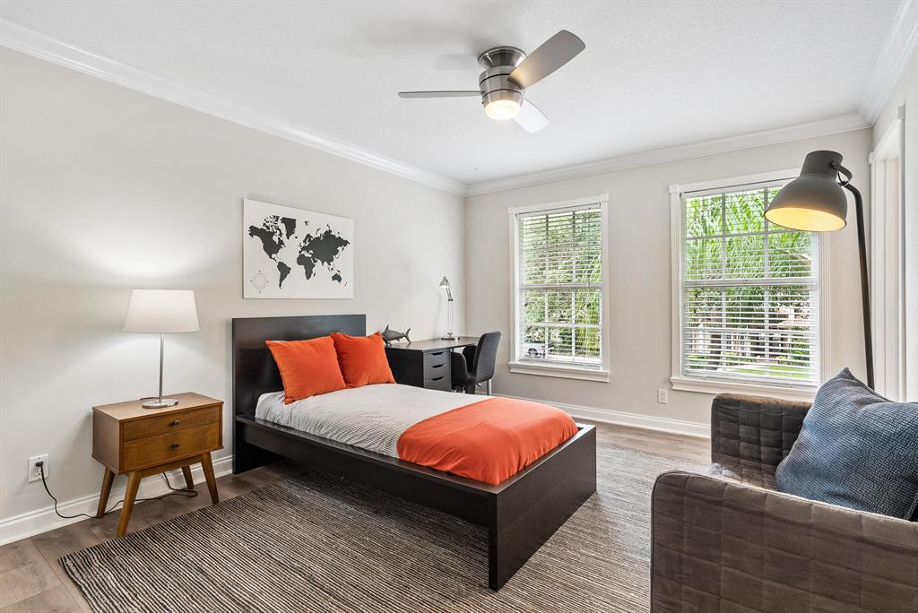 HERITAGE OAKS - Residential