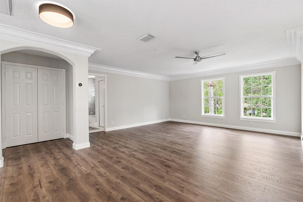 HERITAGE OAKS - Residential