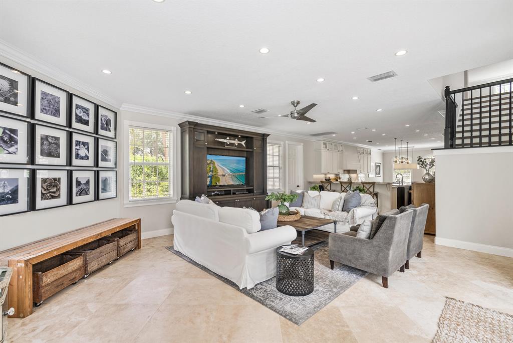 HERITAGE OAKS - Residential