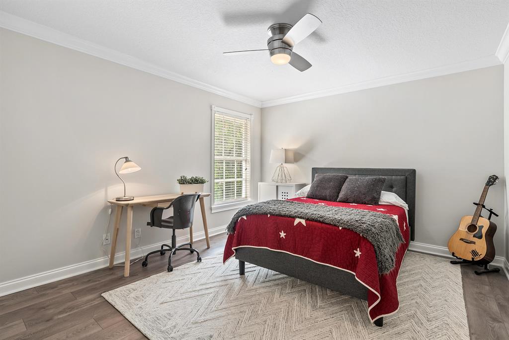 HERITAGE OAKS - Residential