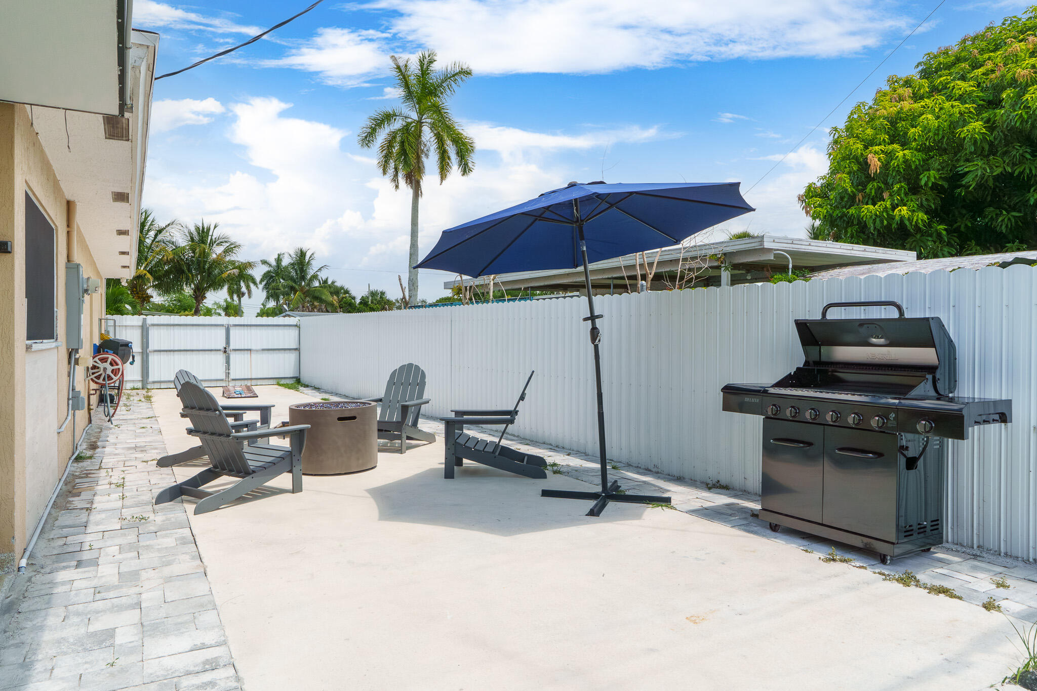 PALM BEACH COLONY SECS 1 AND 2 - Residential Lease