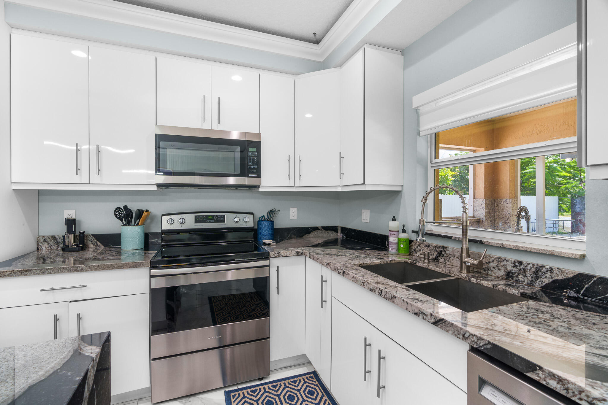 PALM BEACH COLONY SECS 1 AND 2 - Residential Lease