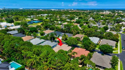 Tiny photo for 68 Lake Eden Drive, Boynton Beach, FL 33435 (MLS # B26030745)