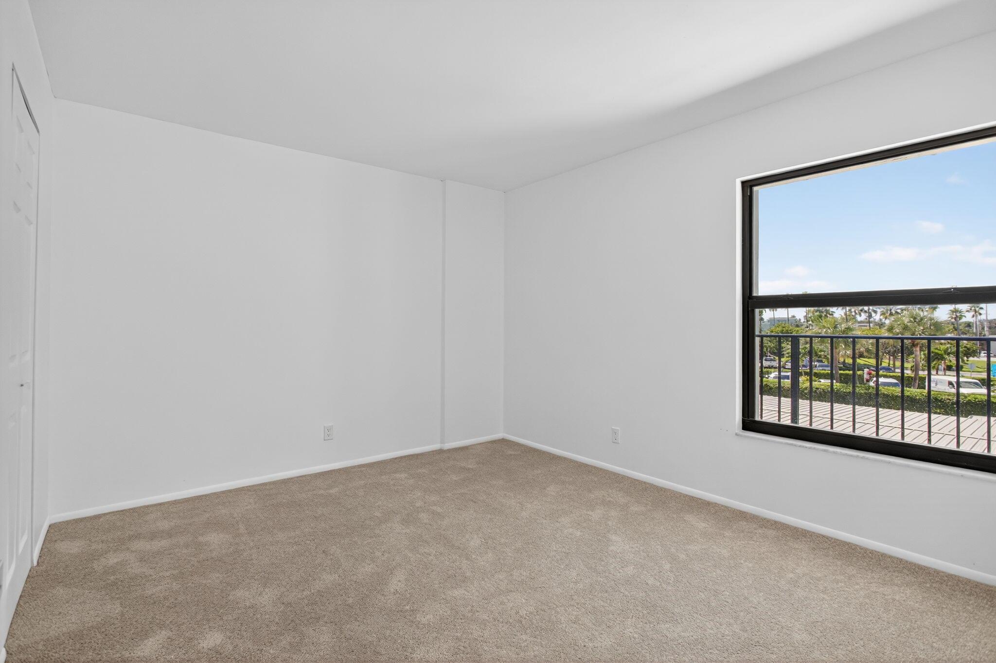 HILLSBORO LANDINGS CONDO - Residential