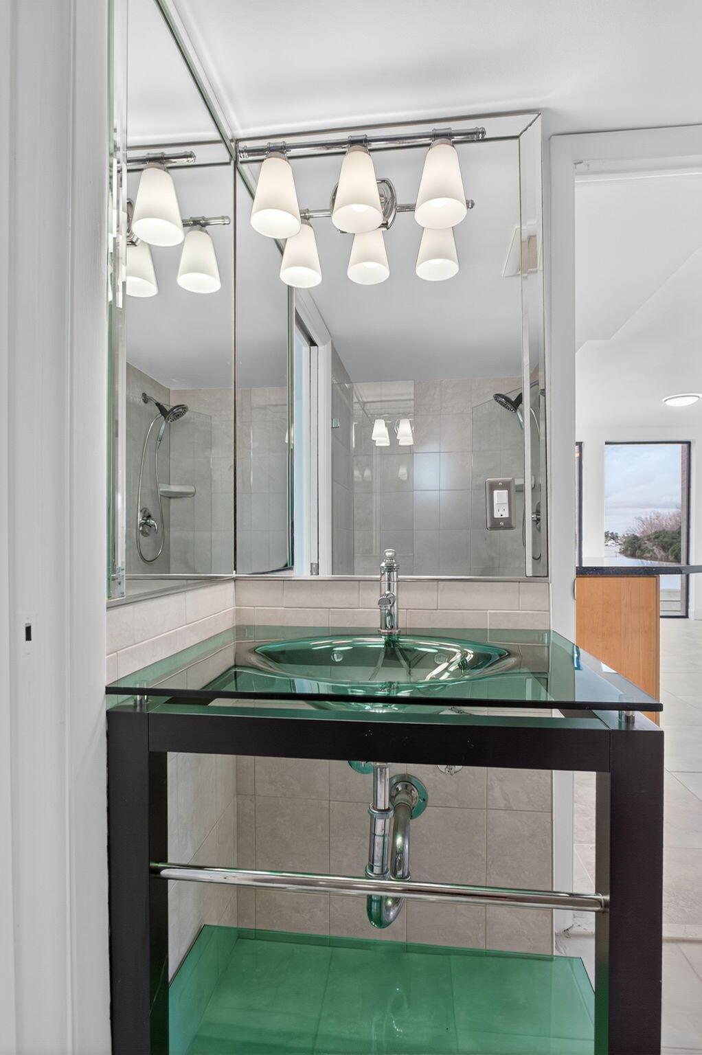 HILLSBORO LANDINGS CONDO - Residential