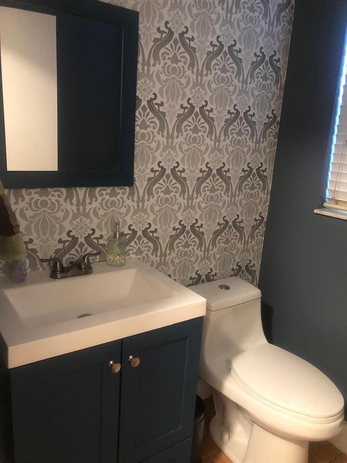 silver lakes - Residential Lease