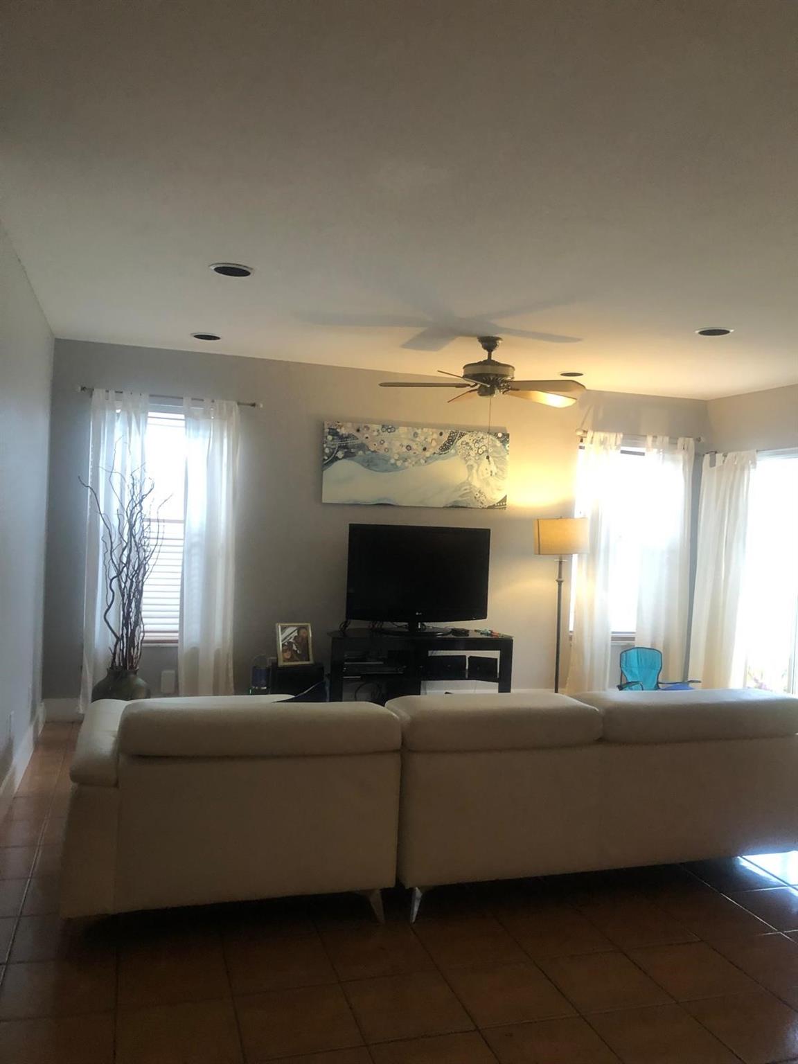 silver lakes - Residential Lease