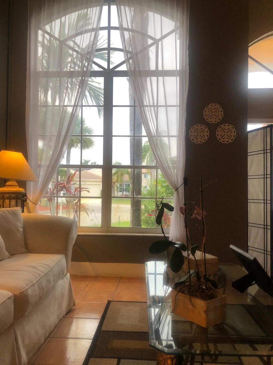 silver lakes - Residential Lease