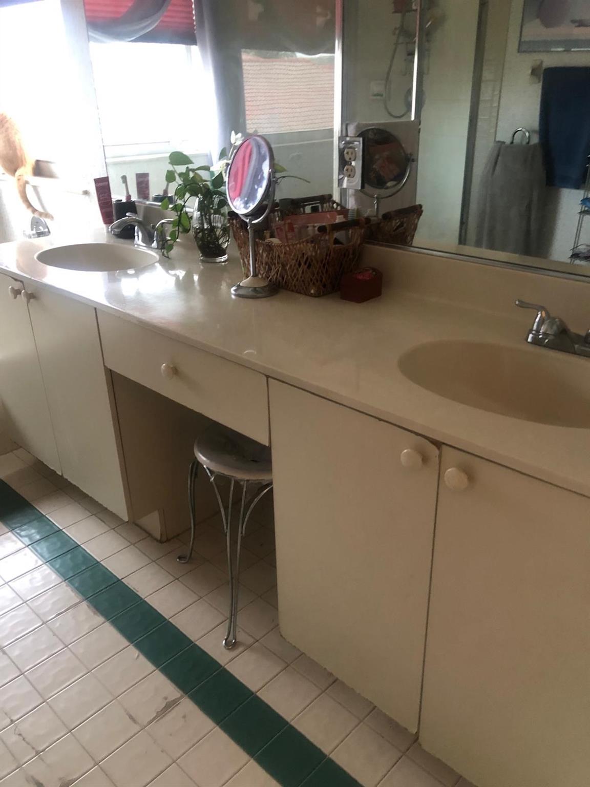 silver lakes - Residential Lease