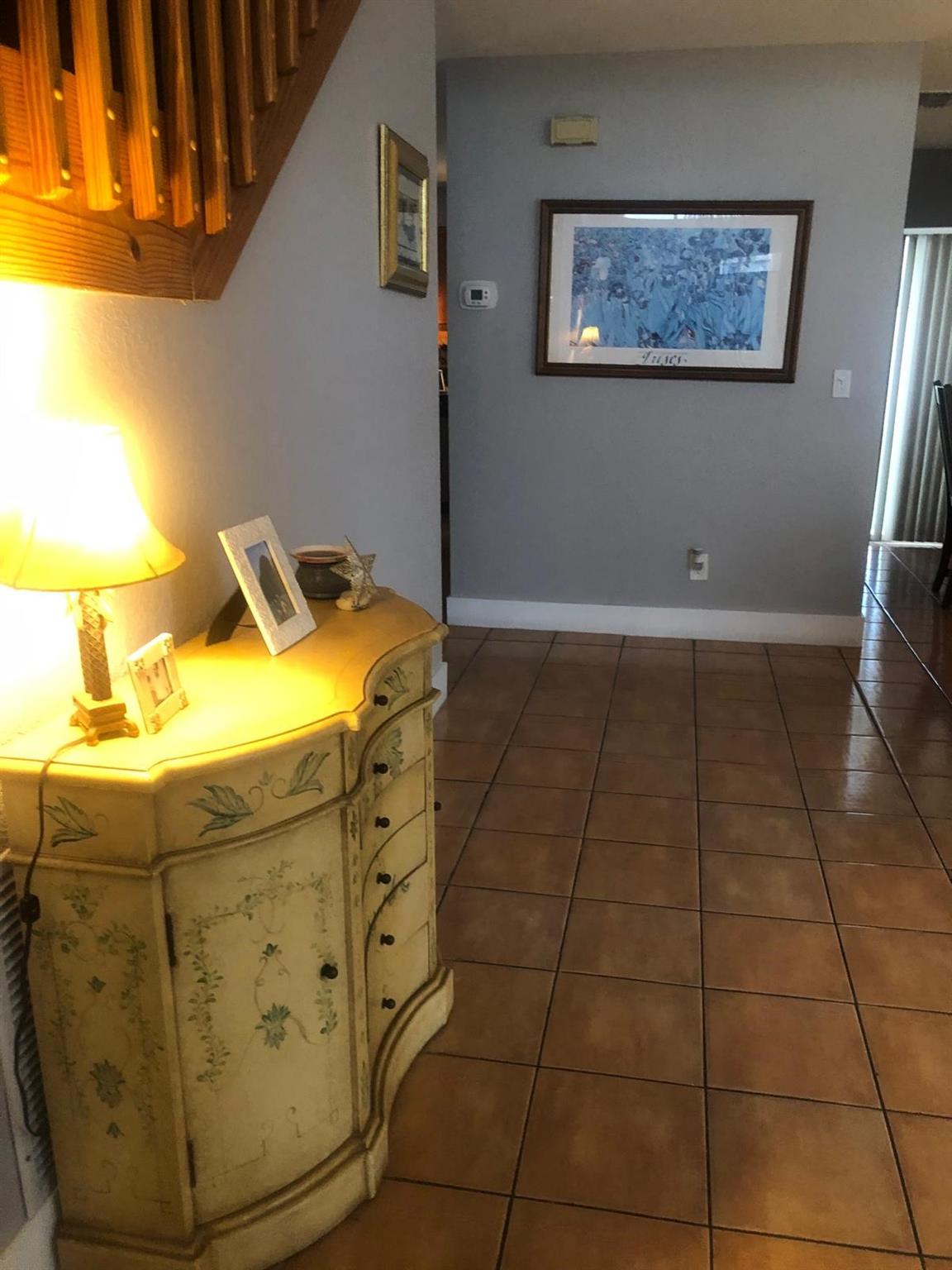 silver lakes - Residential Lease