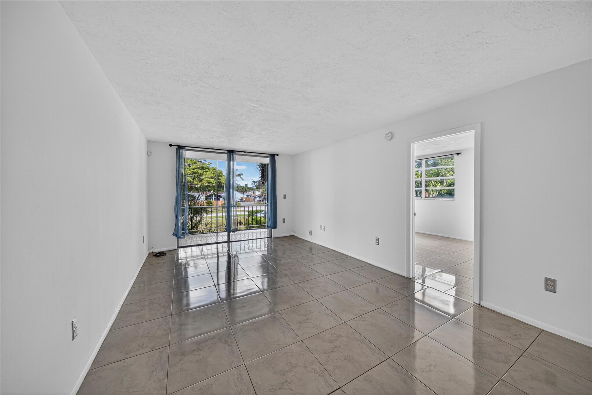 Omega Condo No4 - Residential Lease