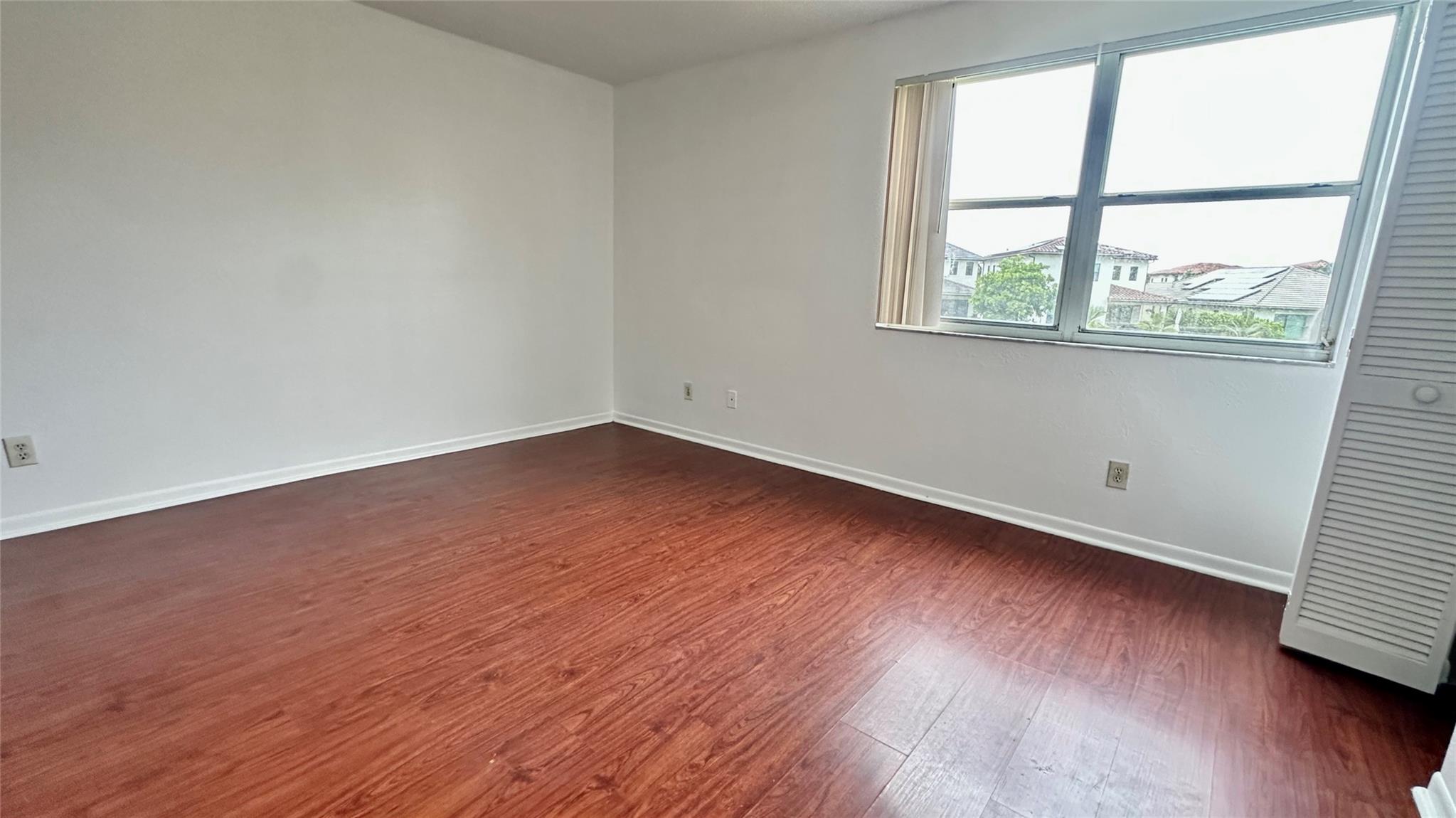 CLUB QUARTERS AT RAINTREE - Residential