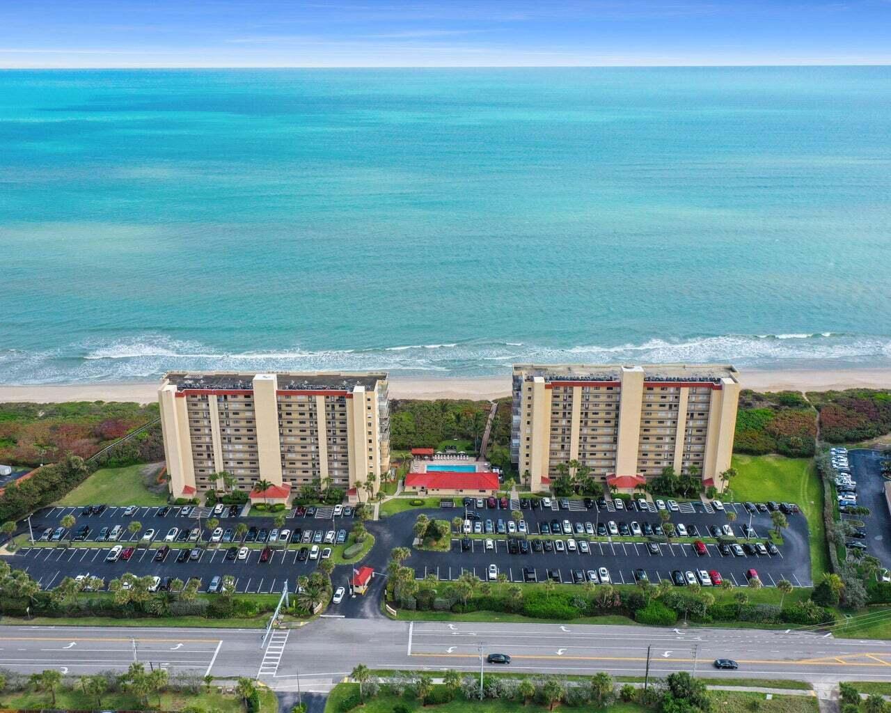 OCEAN HARBOUR SOUTH CONDO - Residential