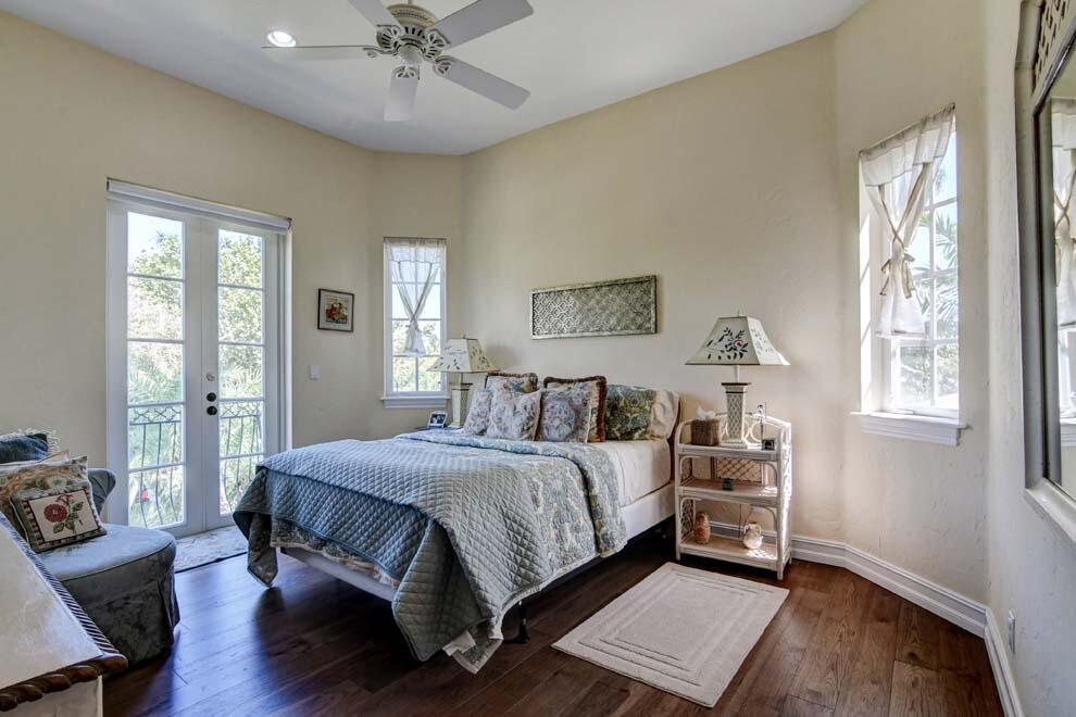 SEAGATE SEC A - Residential Lease