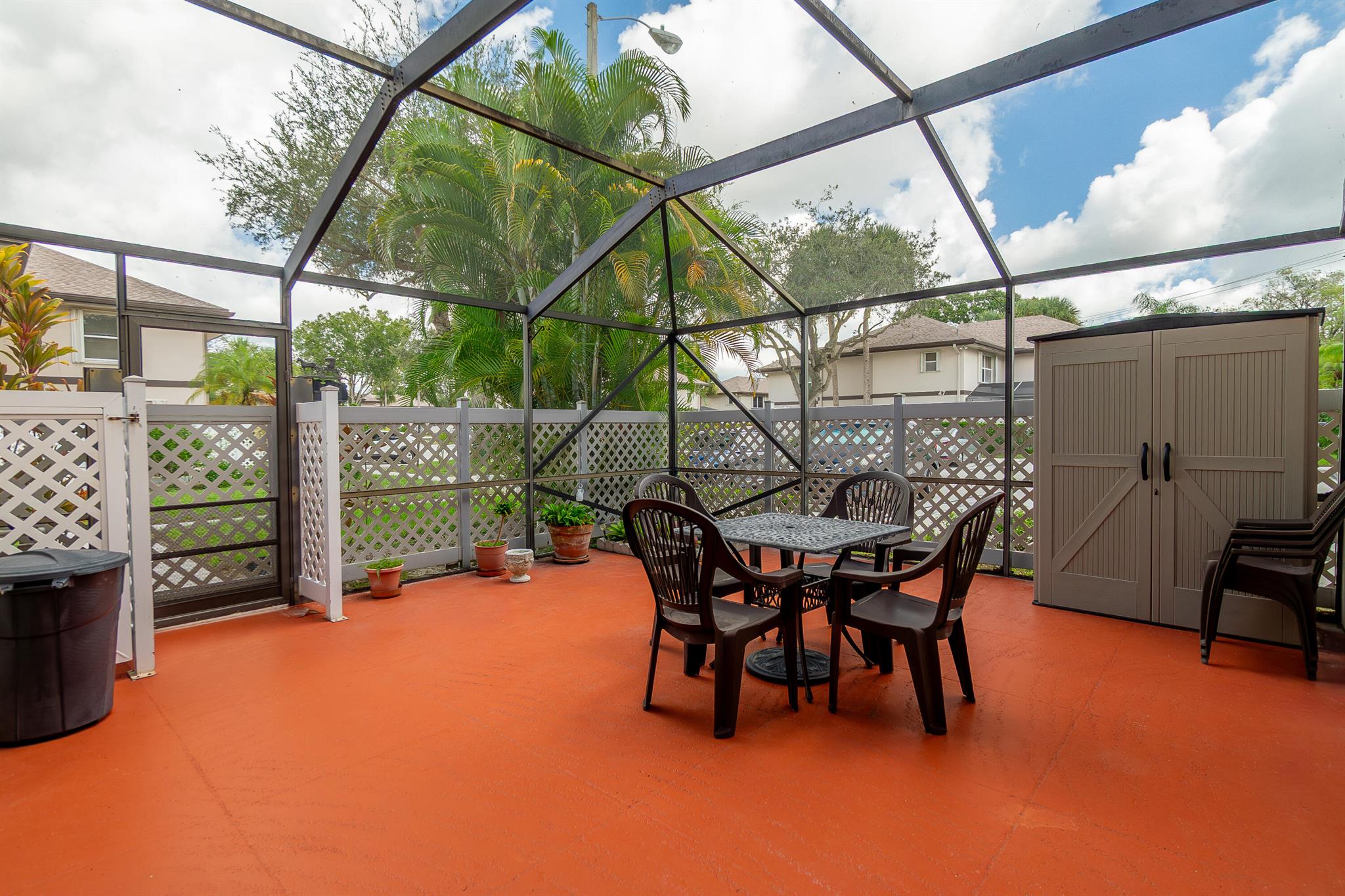 STAMFORD AT ROYAL PALM BE - Residential