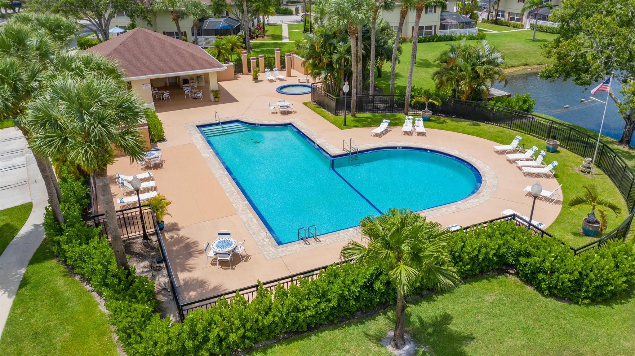 STAMFORD AT ROYAL PALM BE - Residential