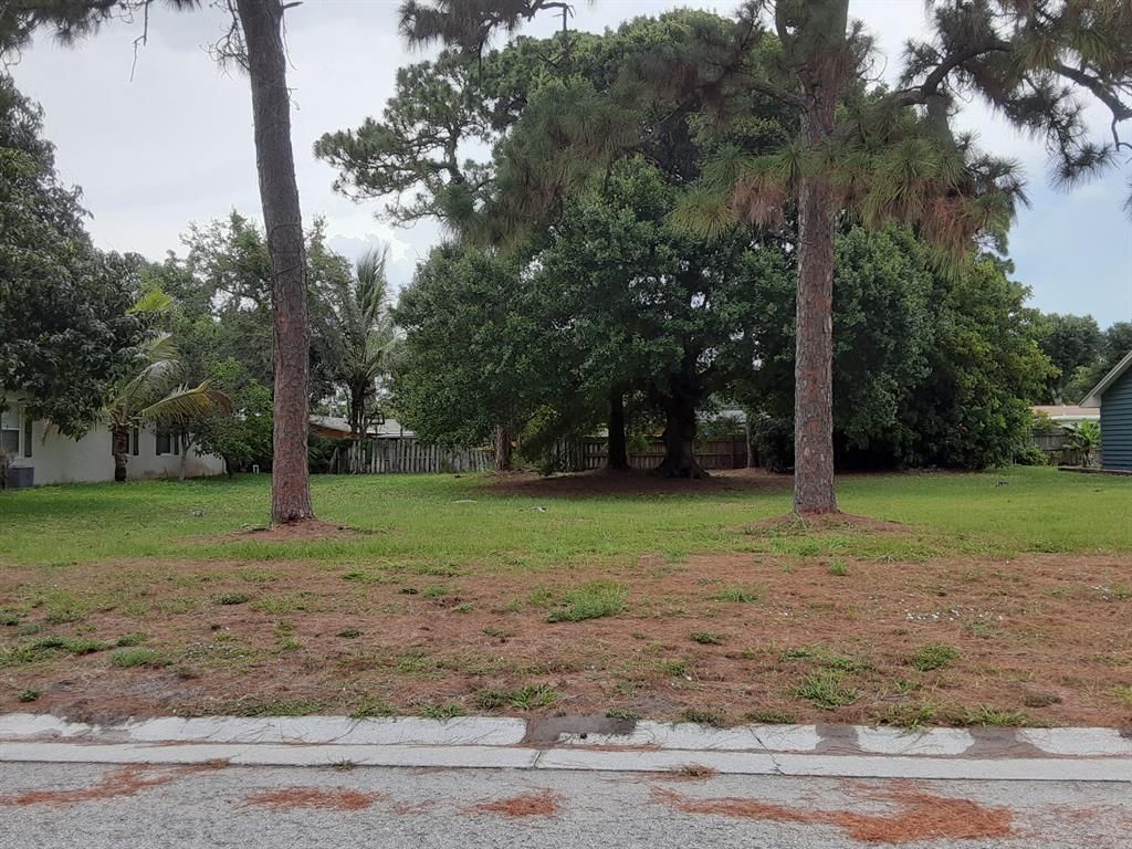 Photo of 1506 Pine Hollow Drive, Fort Pierce, FL 34982 (MLS # R10801976)