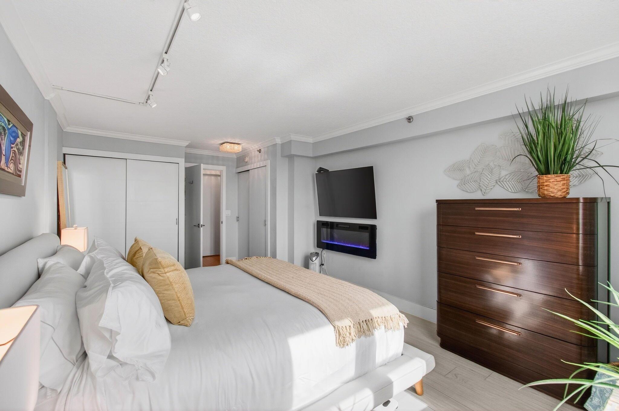 45 OCEAN CONDO - Residential