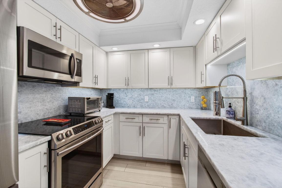 4511 S Ocean Boulevard 403