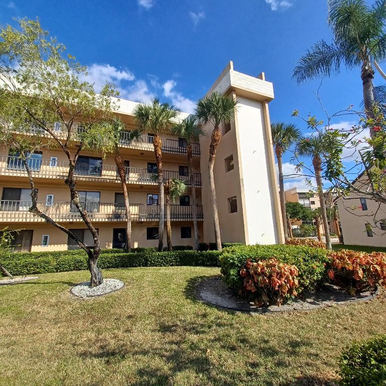 Sunrise Palm Beach Condo - Residential Lease