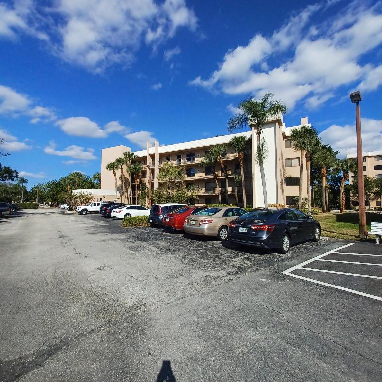 Sunrise Palm Beach Condo - Residential Lease