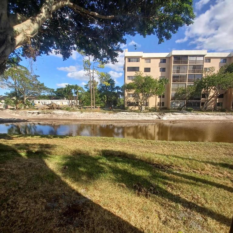Sunrise Palm Beach Condo - Residential Lease