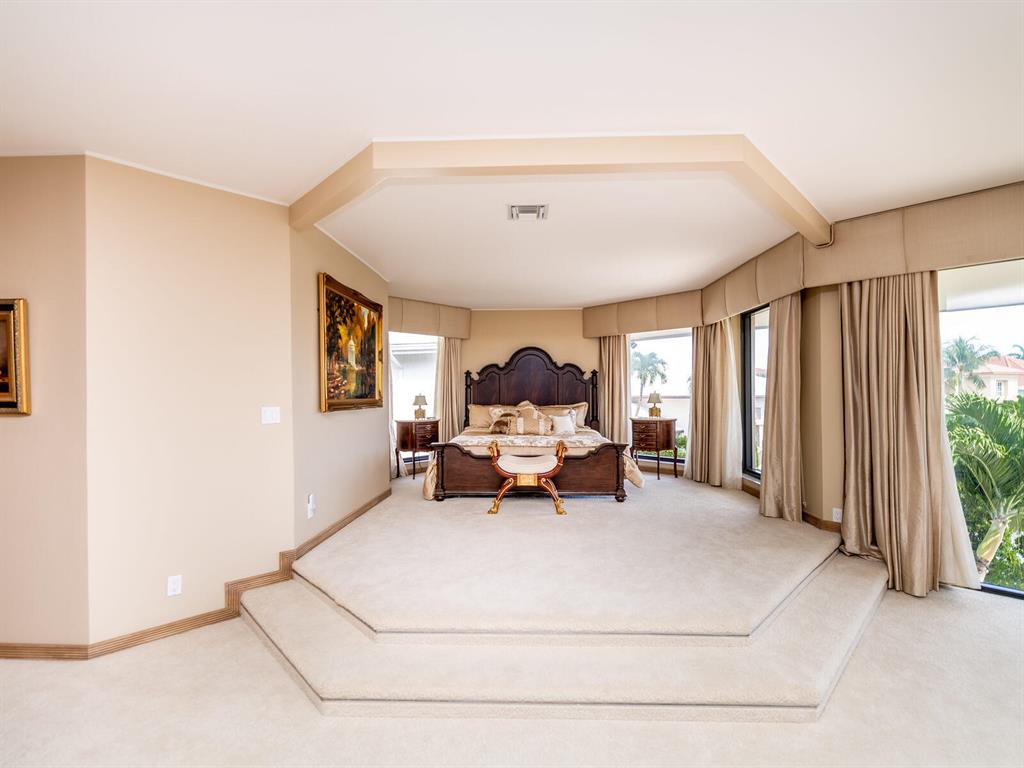 BOCA MARINA - Residential