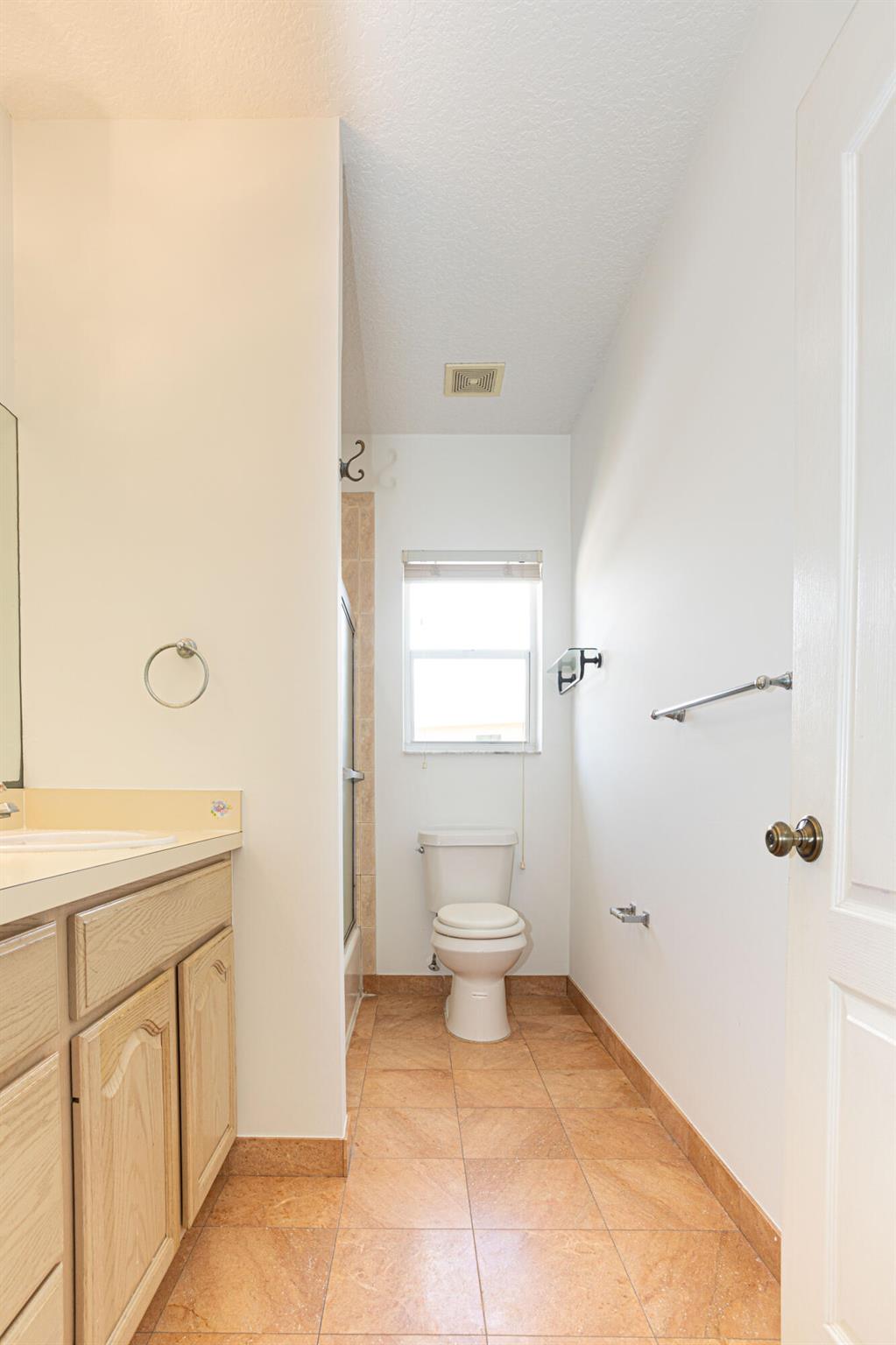 EASTWOOD OF WELLINGTON 3 - Residential