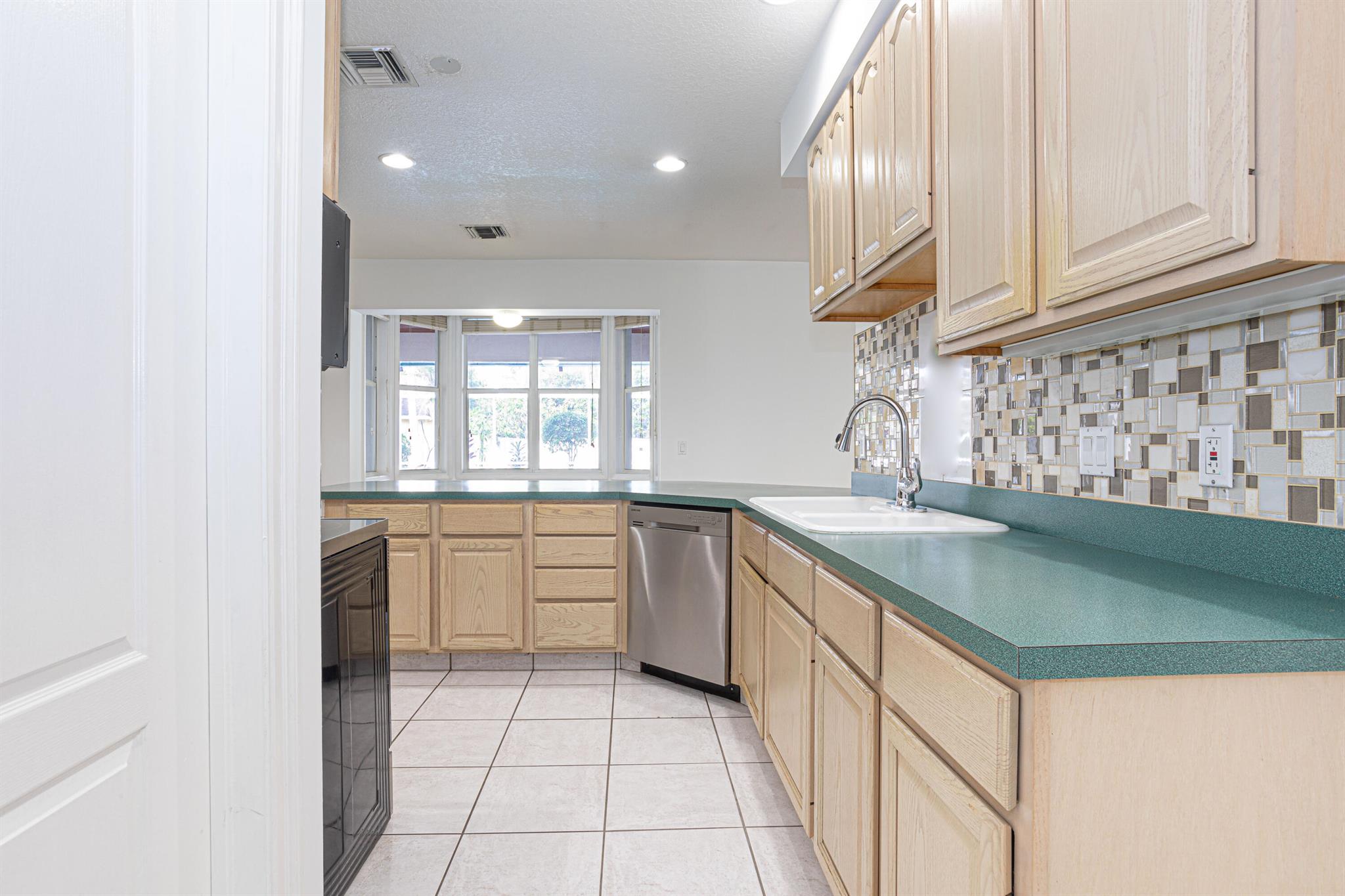 EASTWOOD OF WELLINGTON 3 - Residential