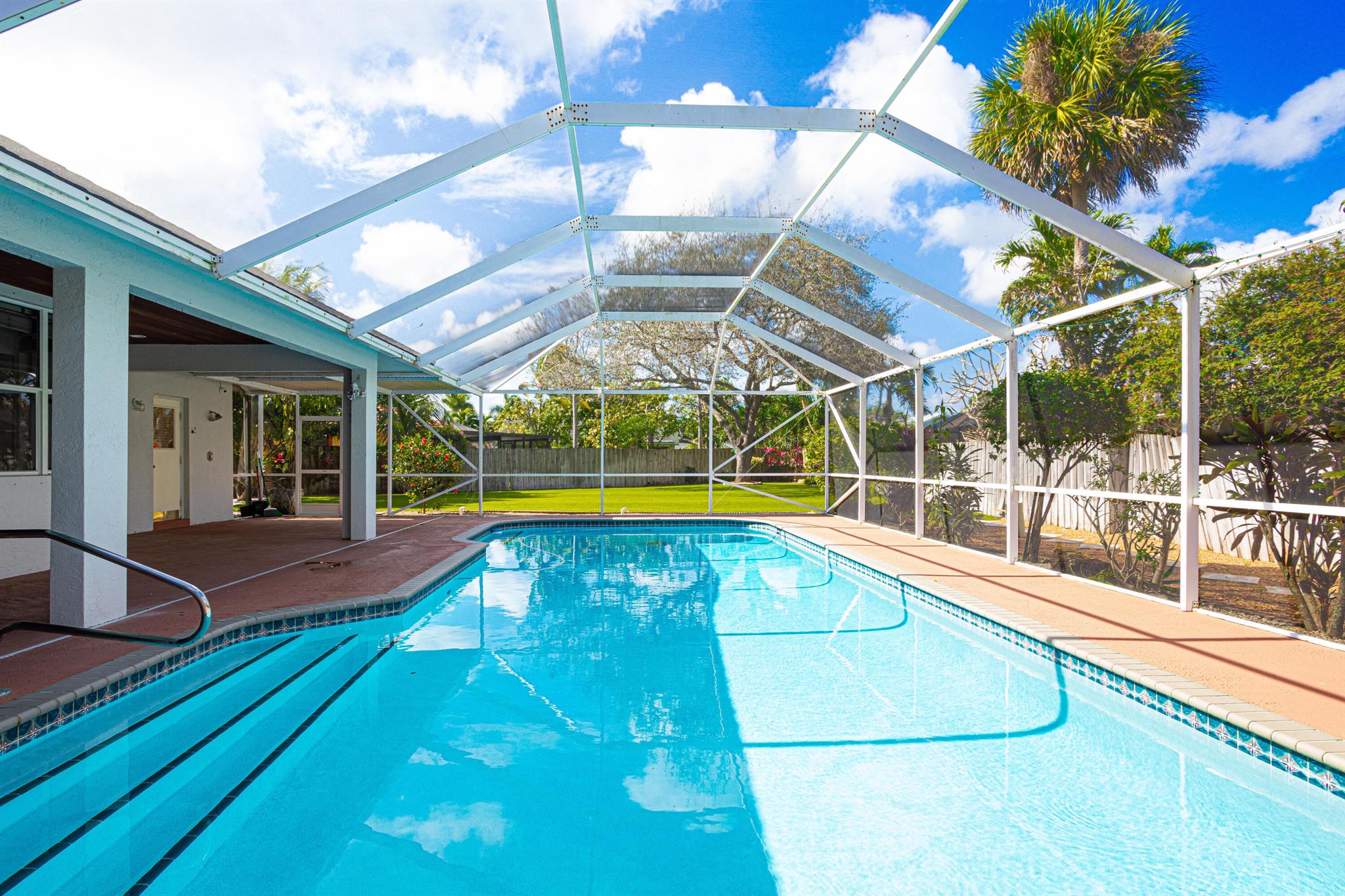 EASTWOOD OF WELLINGTON 3 - Residential