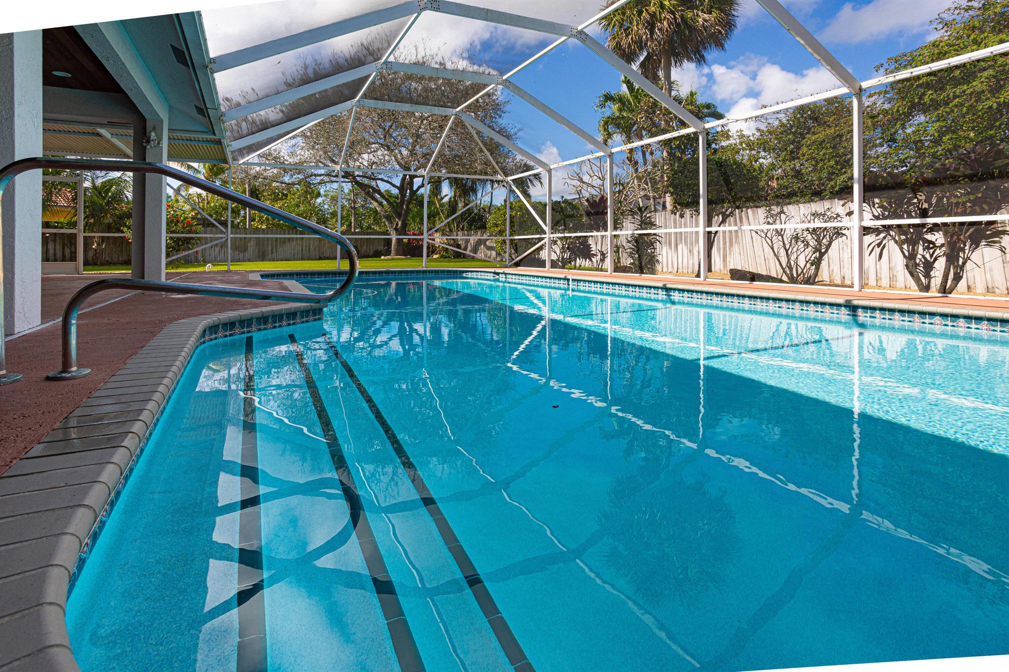 EASTWOOD OF WELLINGTON 3 - Residential