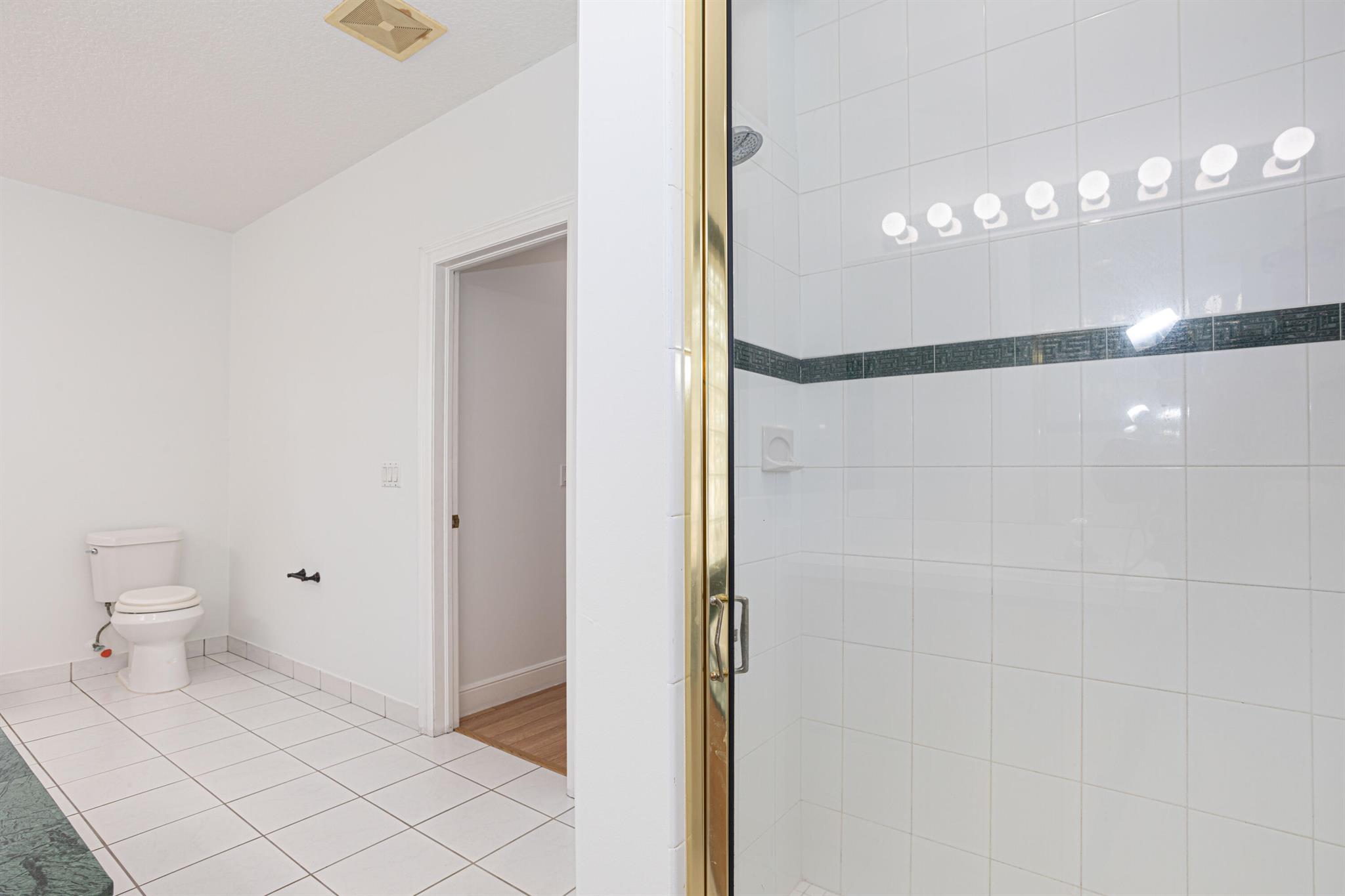 EASTWOOD OF WELLINGTON 3 - Residential