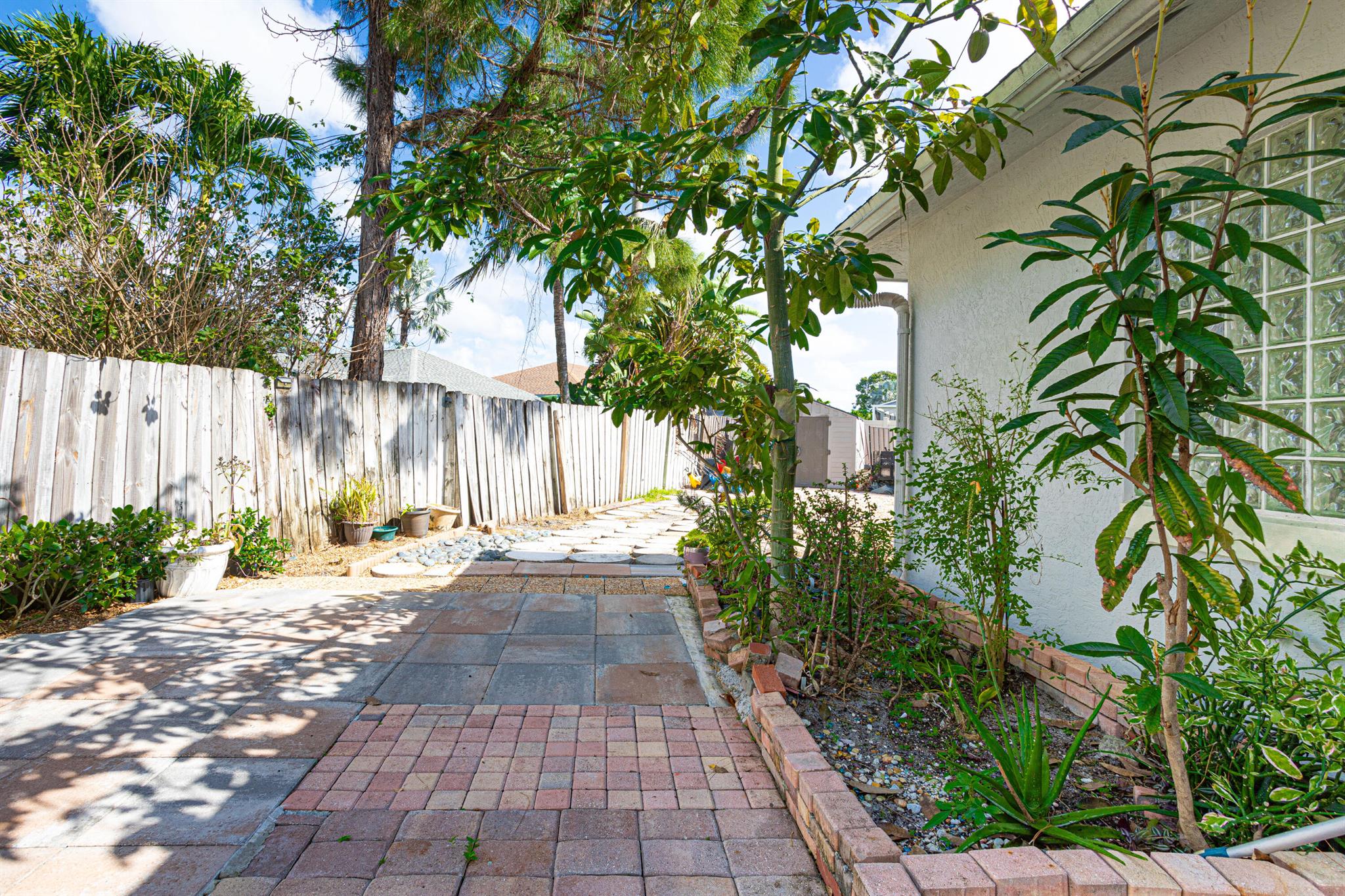 EASTWOOD OF WELLINGTON 3 - Residential