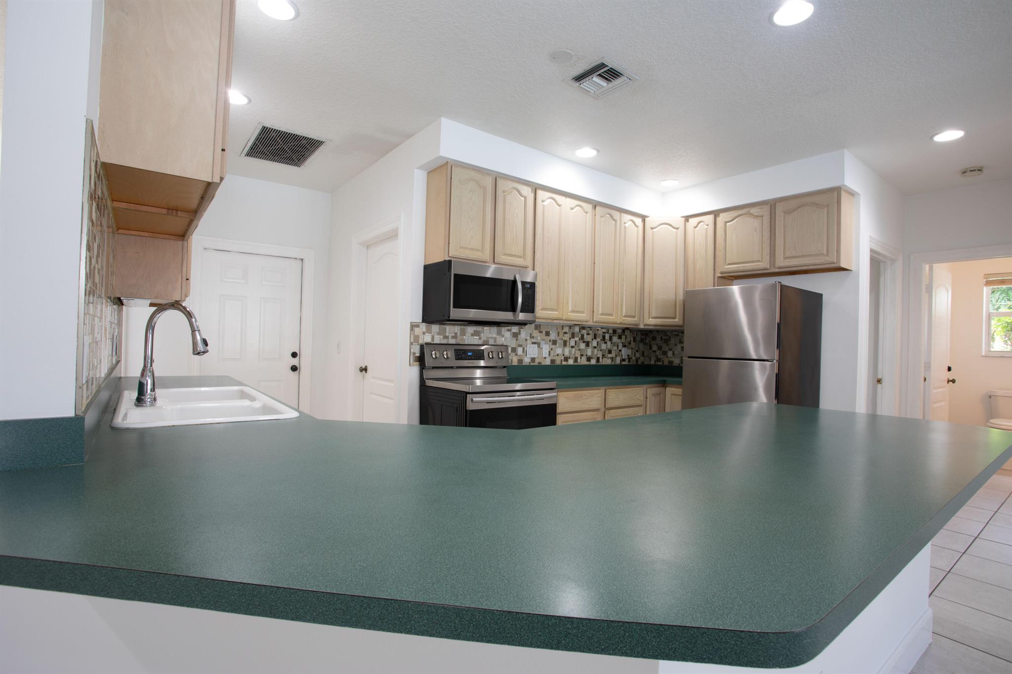 EASTWOOD OF WELLINGTON 3 - Residential