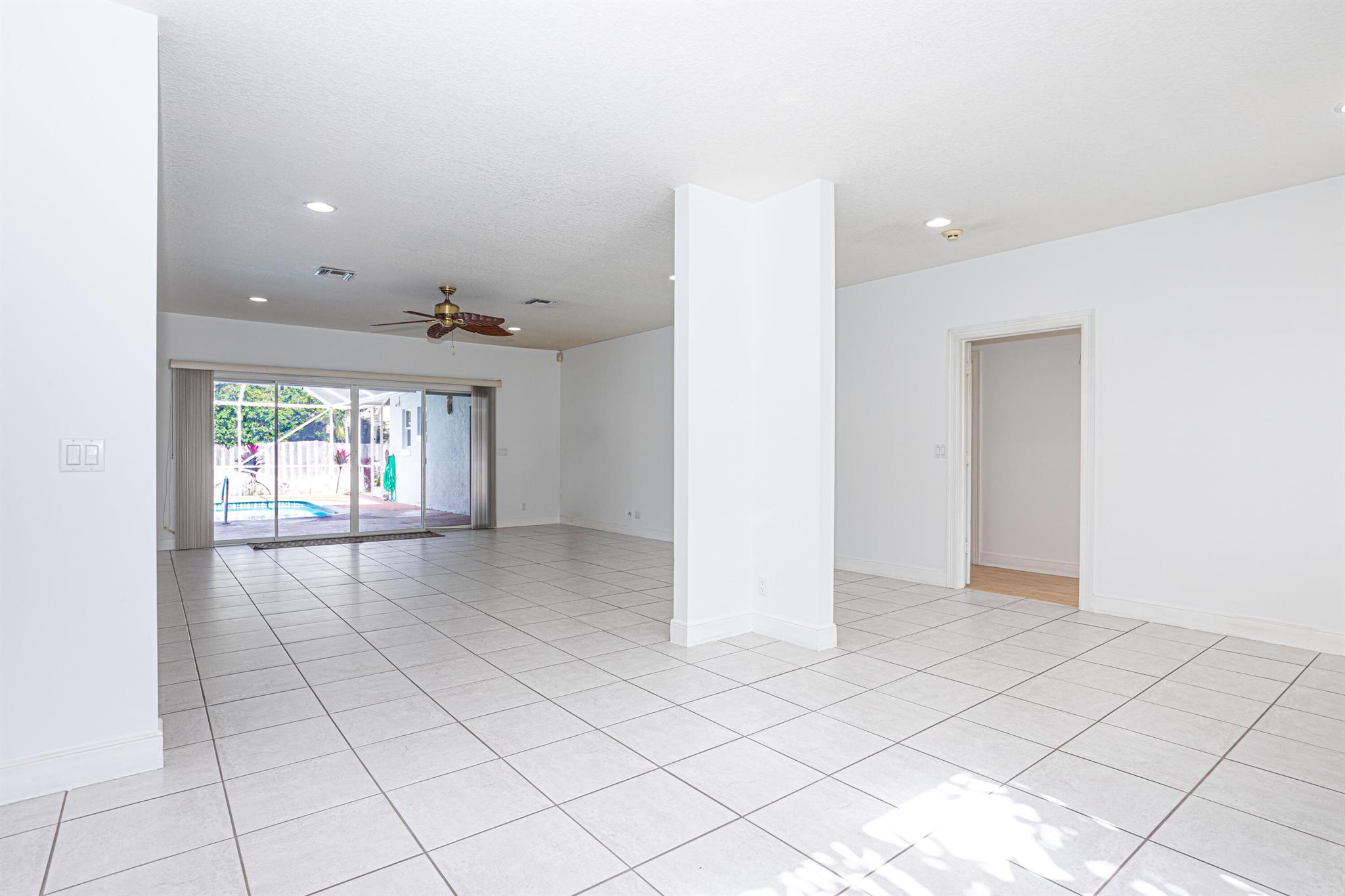 EASTWOOD OF WELLINGTON 3 - Residential