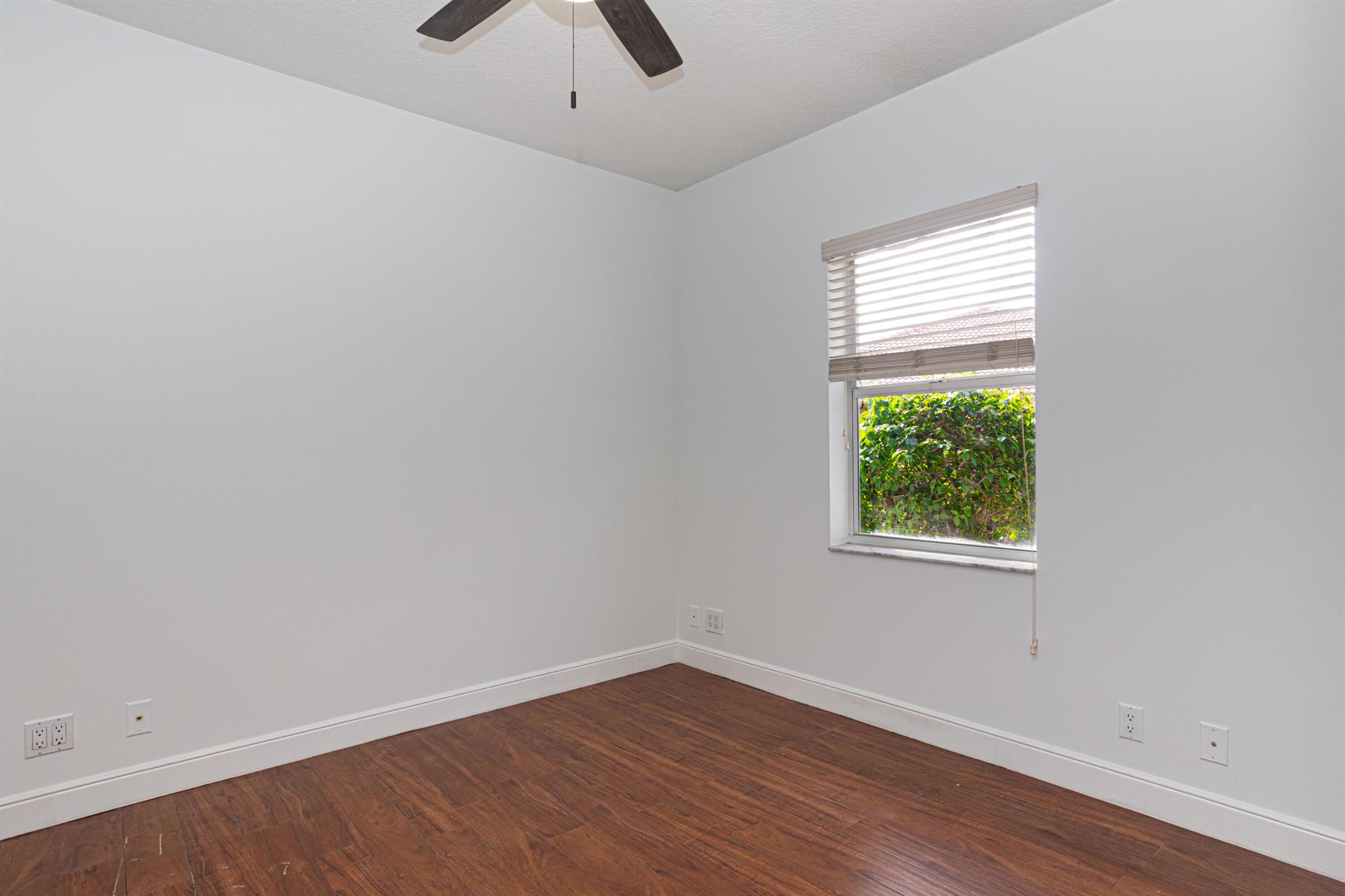 EASTWOOD OF WELLINGTON 3 - Residential