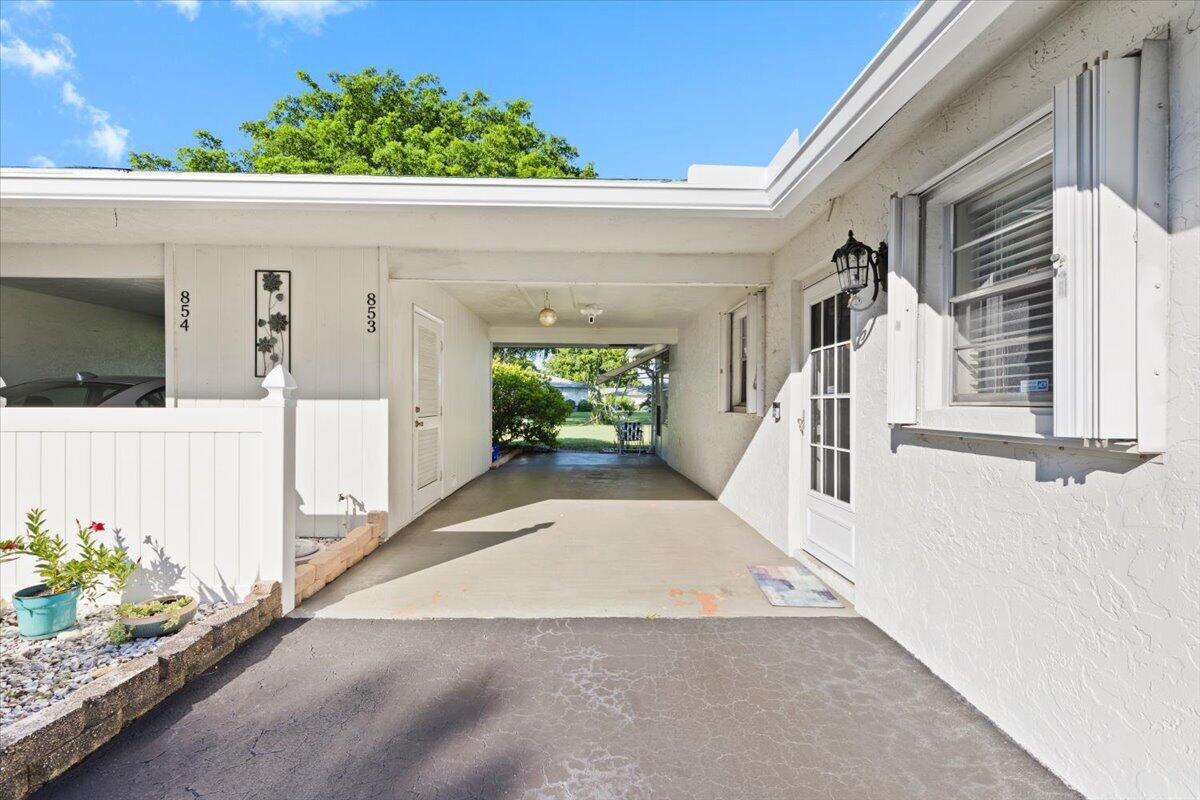 853 Meadowlark Lane 853