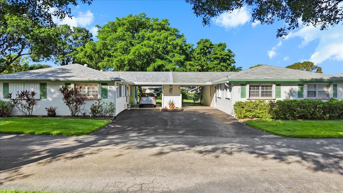 853 Meadowlark Lane 853