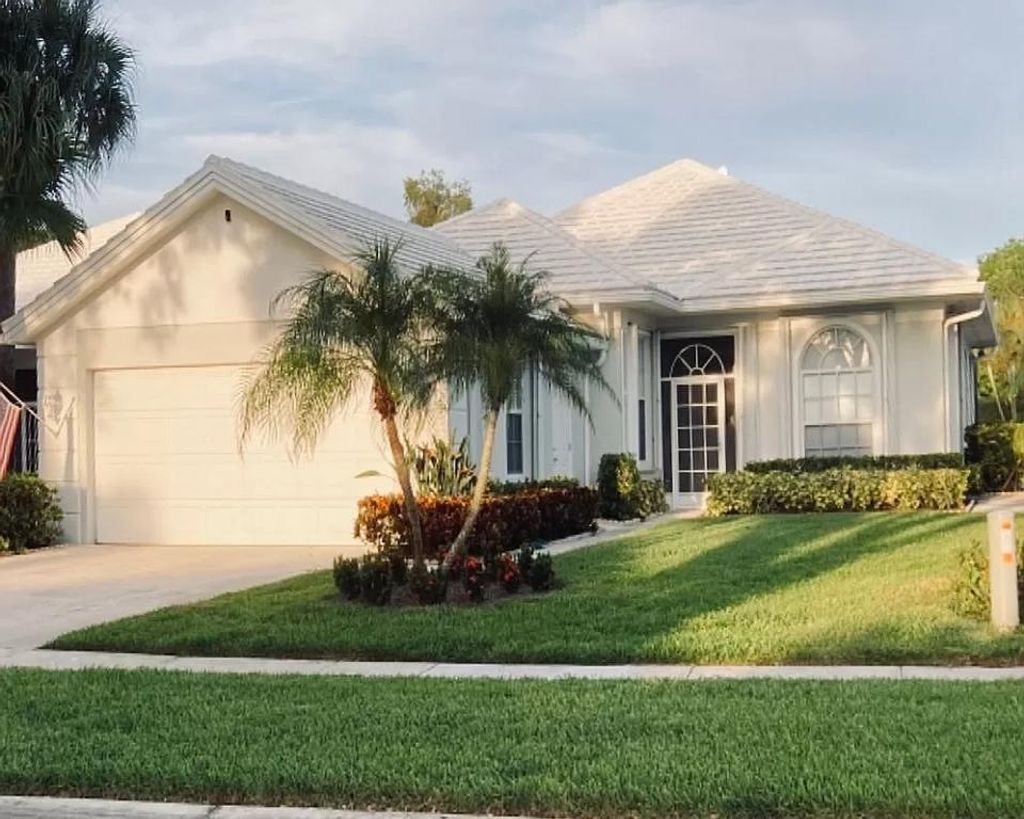 Photo of 8572 Doverbrook Drive, Palm Beach Gardens, FL 33410 (MLS # R10745025)