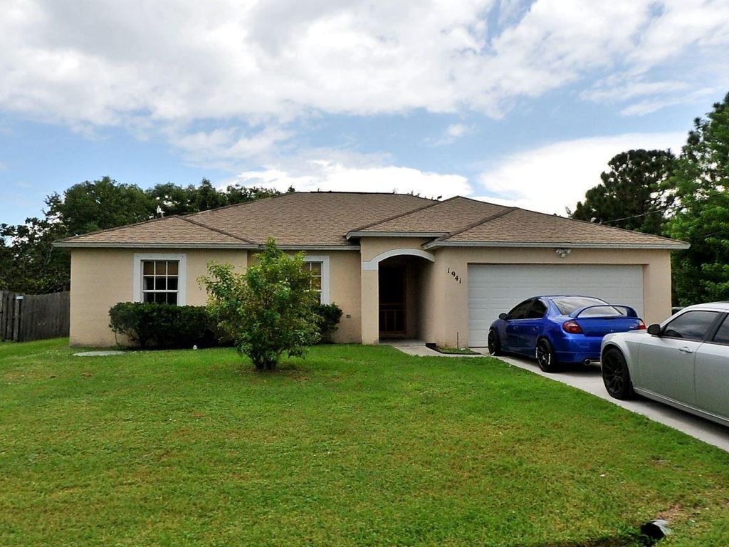 Photo of 1941 SE Joyner Circle, Port St Lucie, FL 34952 (MLS # R10910535)