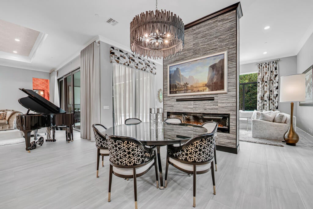 9228 Coral Isles Circle