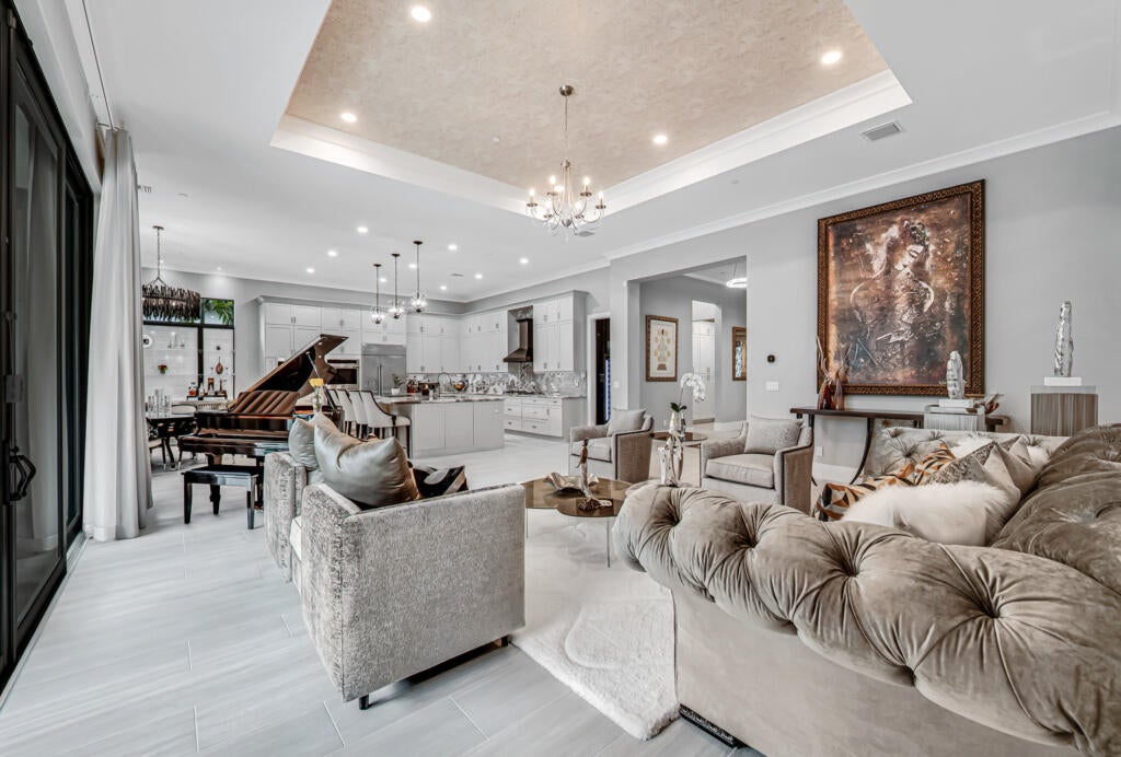 9228 Coral Isles Circle