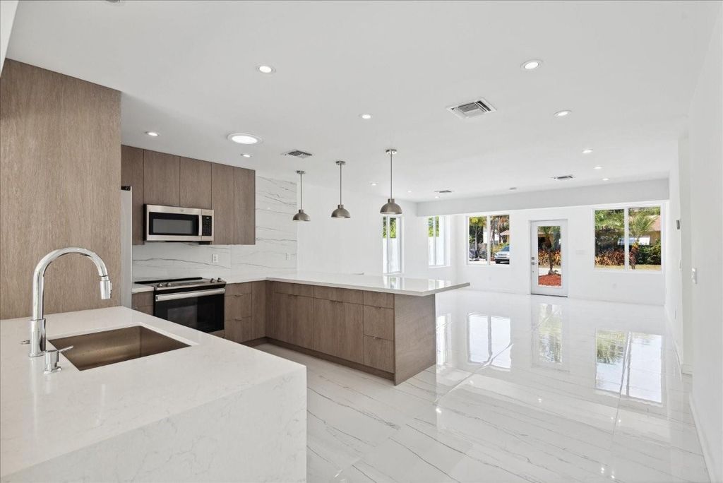 Photo of 22011 NE 9th Avenue #1, Wilton Manors, FL 33305 (MLS # F10530732)