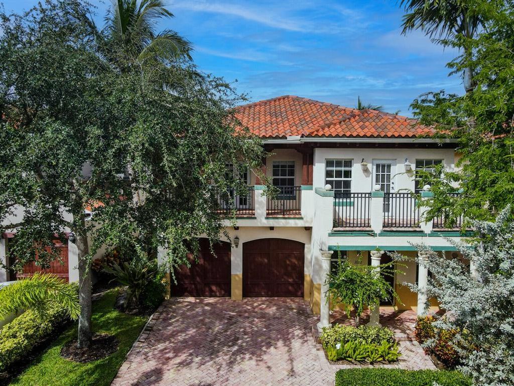 Photo of 1612 Old Palm Lane, Delray Beach, FL 33483 (MLS # R10751858)