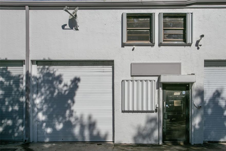 Great opportunity to own your Warehouse less than 0.5 miles to Turnpike.
955 sqft Ground Floor warehouse space with 1 grade high overhead rolling door and bathroom.
Secondary office space with 2 offices, conference area, kitchenette, and bathroom with shower.
Newer HVAC and epoxy floors in office area.