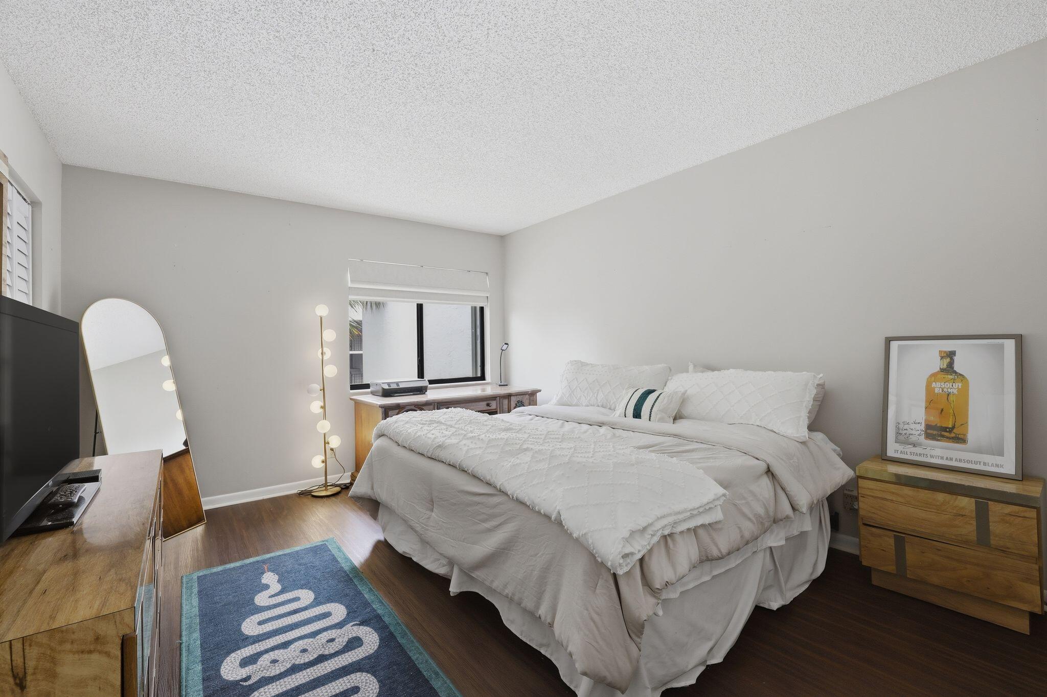 SEA RISE CONDO - Residential