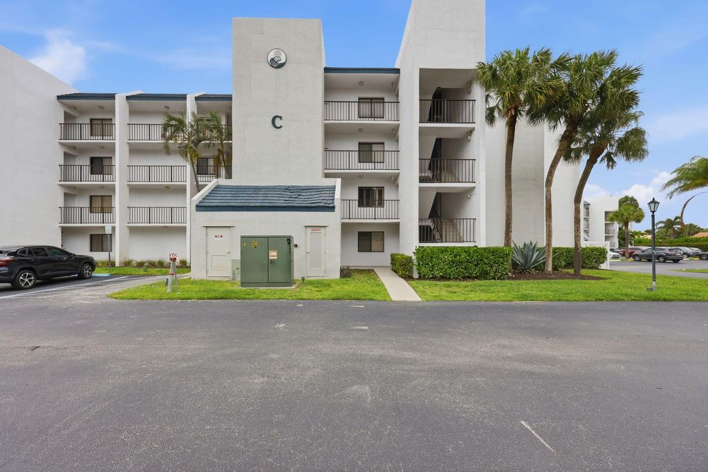 Photo of 1605 S Us Highway 1 #C306, Jupiter, FL 33477 (MLS # B26024998)