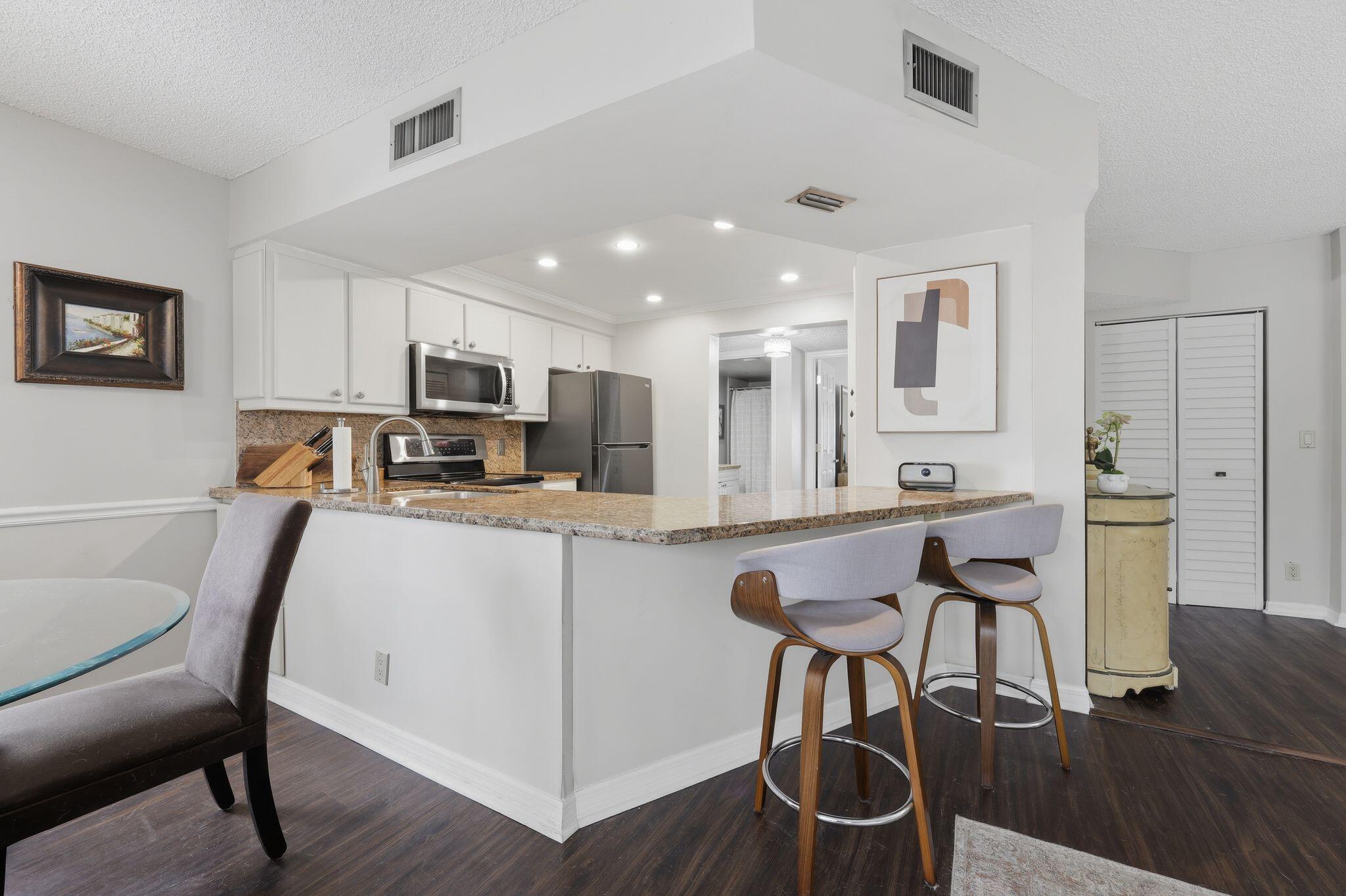 SEA RISE CONDO - Residential