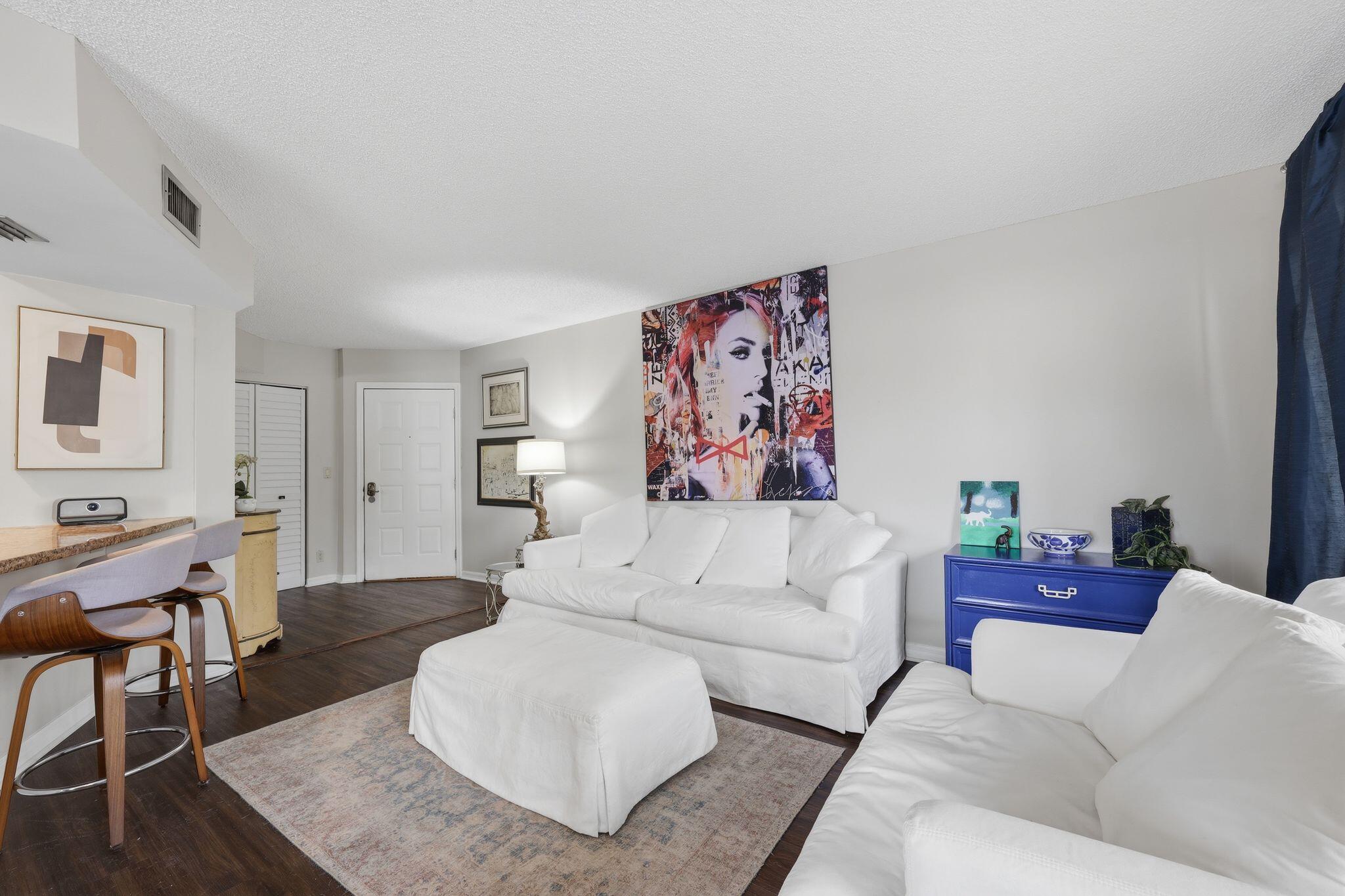 SEA RISE CONDO - Residential
